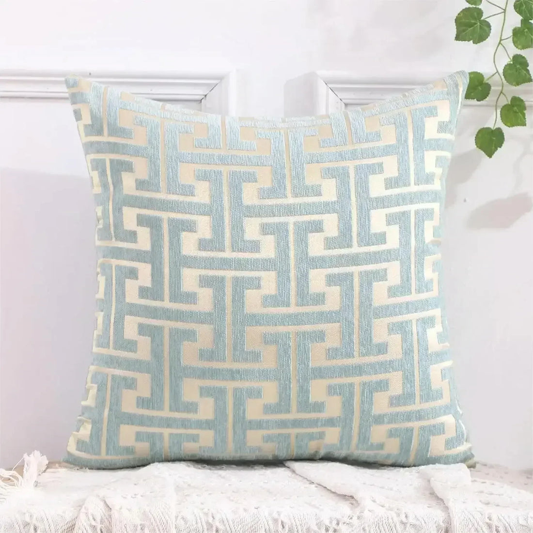Amarae – Broderad dekorativ kuddfodral utan fyllning för soffa &amp; vardagsrum