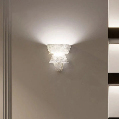 MarmorGlow - Minimalistisk Vägglampa i Natursten