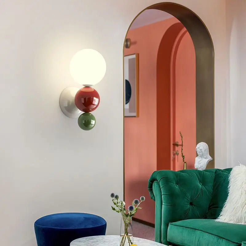 PearlGlow - Nordisk LED Vägglampa med Justerbart Färglys