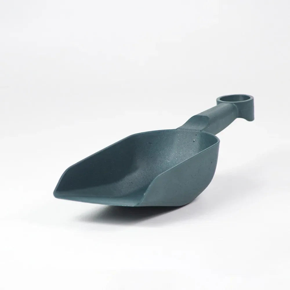 Carvallo SoilScoop trädgårdsskovel i plast | Ergonomiskt handtag & förstärkt skovelområde | Platsbesparande & lätt | För jord, sand & gödsel