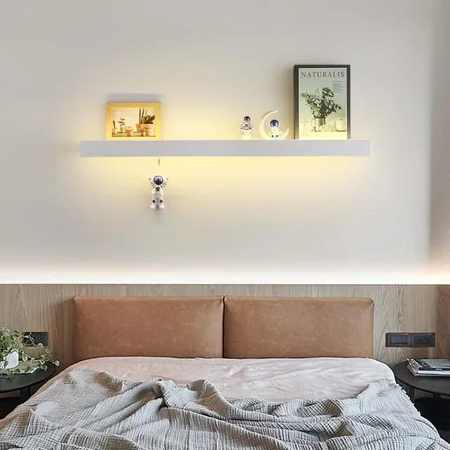 Luntheris | Modern LED-vägglampa med integrerad natt hylla