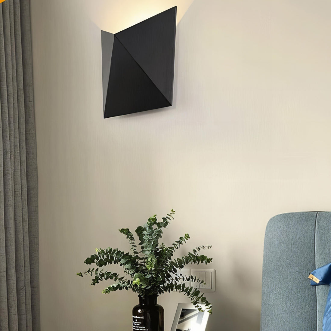 Rayden - Modern Nedre Utomhus Vägglampa i Svart eller Vitt