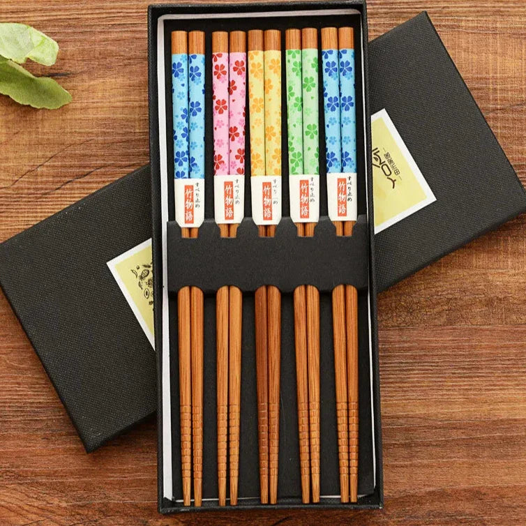 Carvallo – Lyxig 5-delars bambu ätpinnar presentset med kulturella mönster