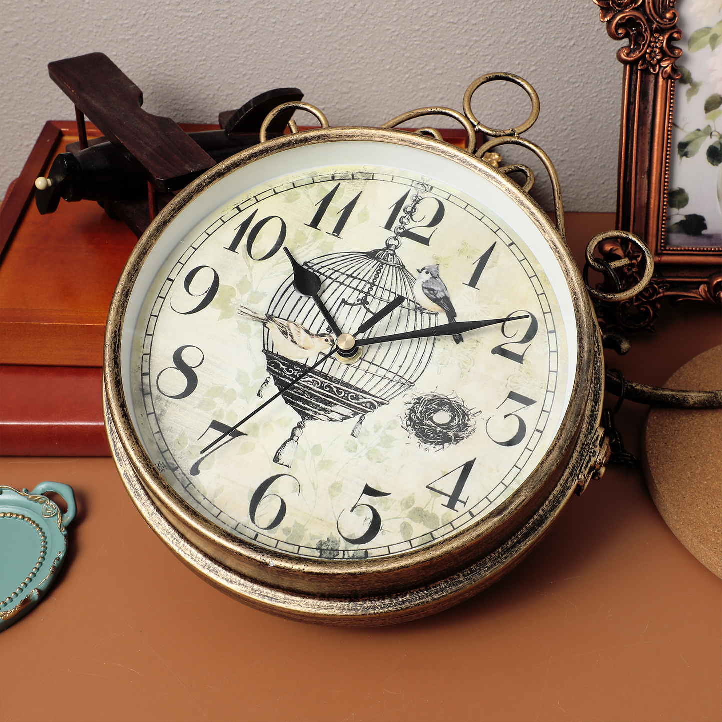 RetroCharm - Vintage tågstation väggur med tidlös attraktion