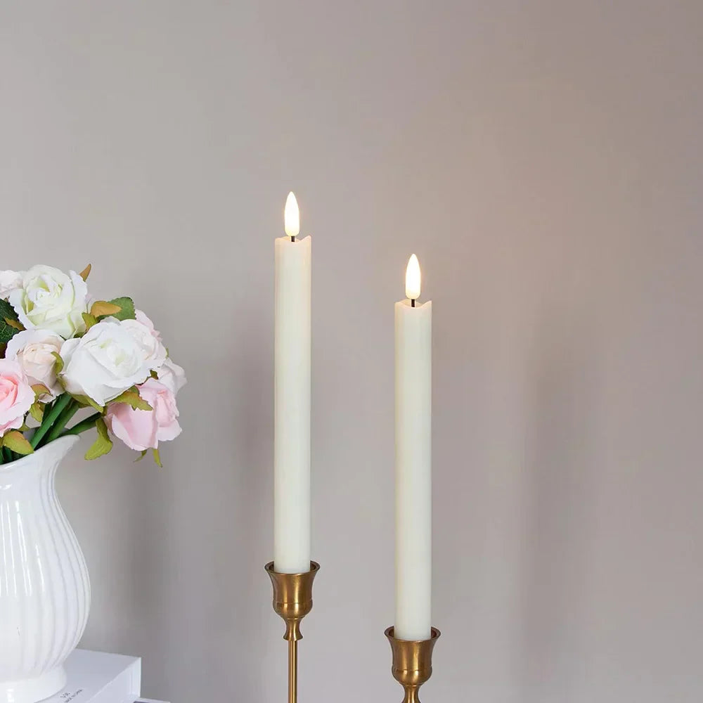 LED-ljus med realistisk flammeffekt