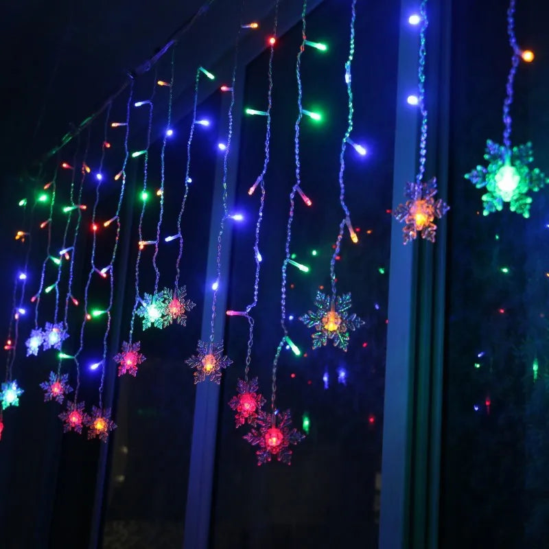 LED ljusslinga med snöflingor – Färgglada dekorationljus för jul och festdekoration