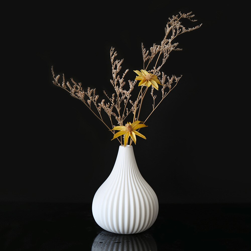 ScandiBloom - Minimalist Nordic vases for elegant and modern decor