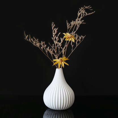 ScandiBloom - Minimalist Nordic vases for elegant and modern decor