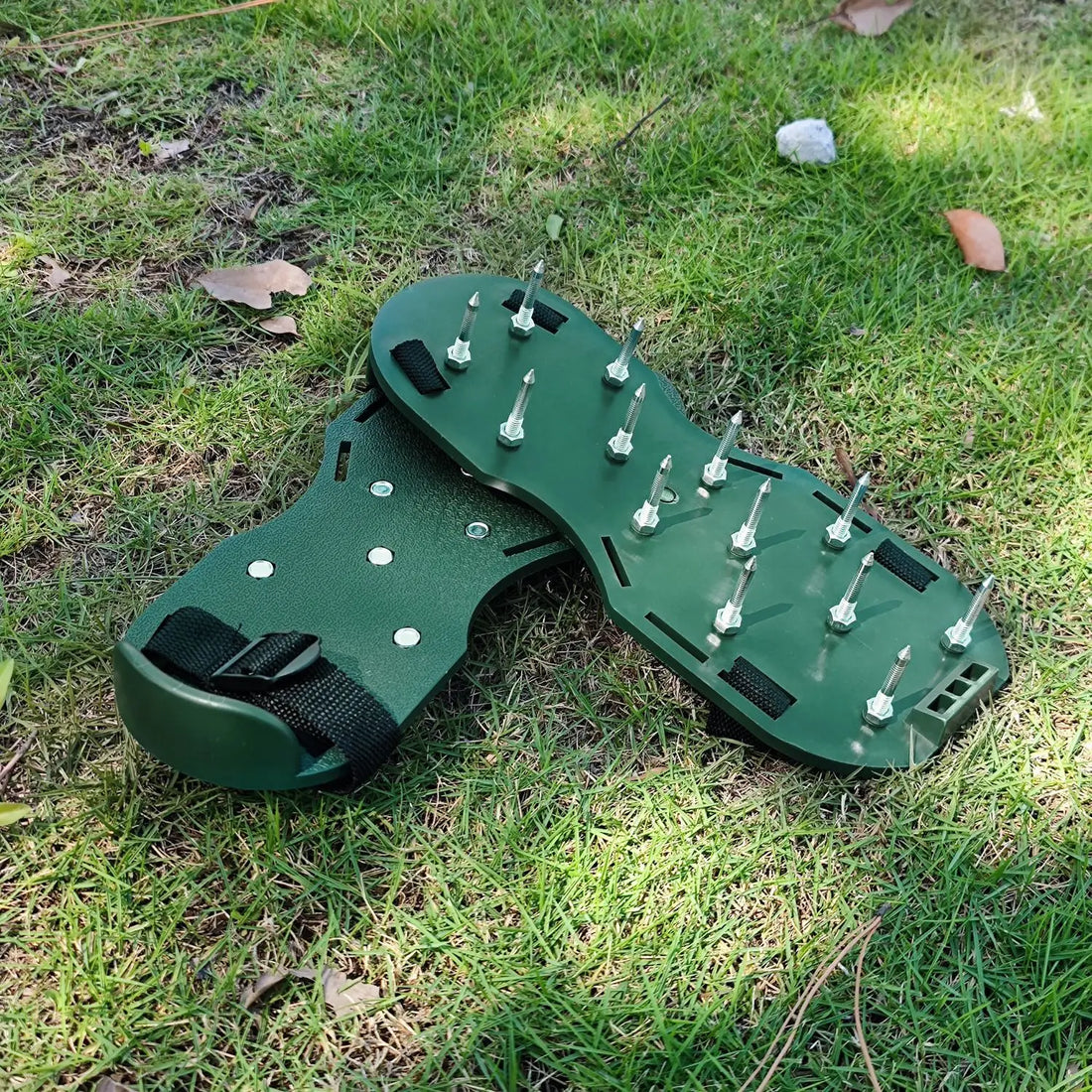 Carvallo Nagelschuhe | Profi-spikskor för trädgård, avjämning &amp; golvbeläggning | 26 spikarna | Inkl. monteringsnyckel