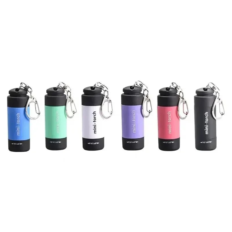 Carvallo Mini LED fackla med nyckelring | USB-laddning | Vattentät &amp; Ultralätt | 5,2 × 2,1 cm