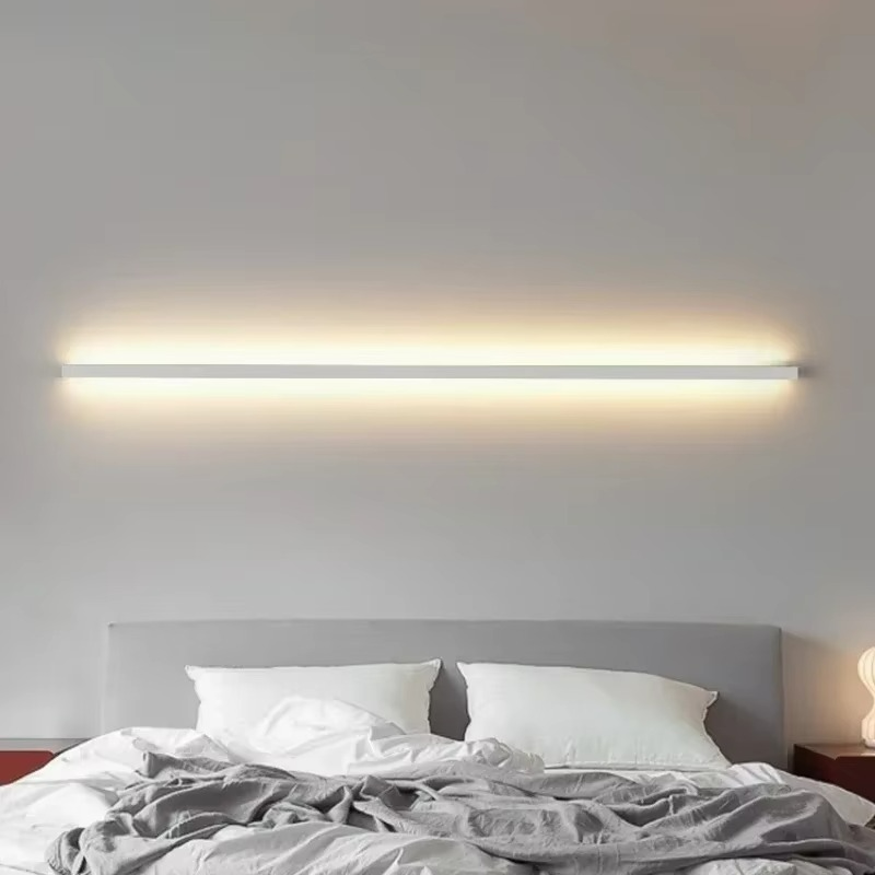Minimal Light Bar – Nordisk LED Vägglampa i Aluminium