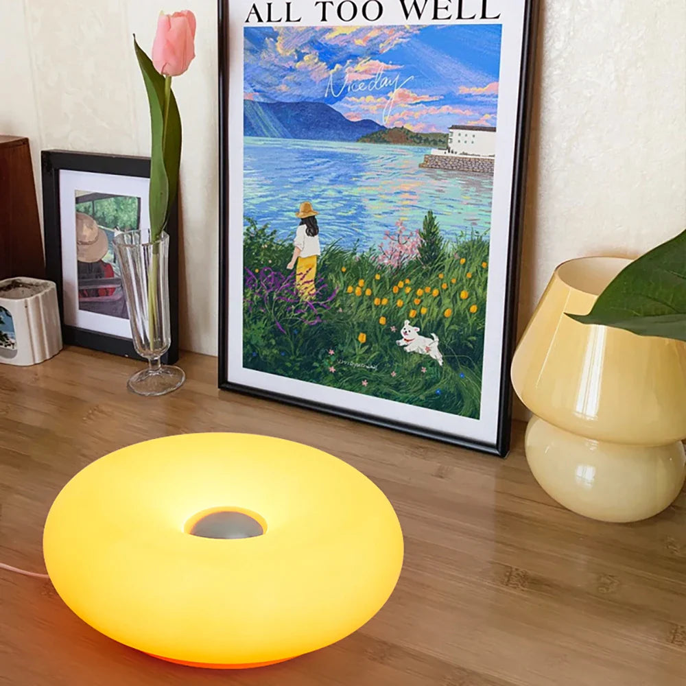 USB Bordslampa med Touch Control och RGB Färgväxling – Dimbar Säng- eller Skrivbordslampa för Sovrum och Vardagsrum