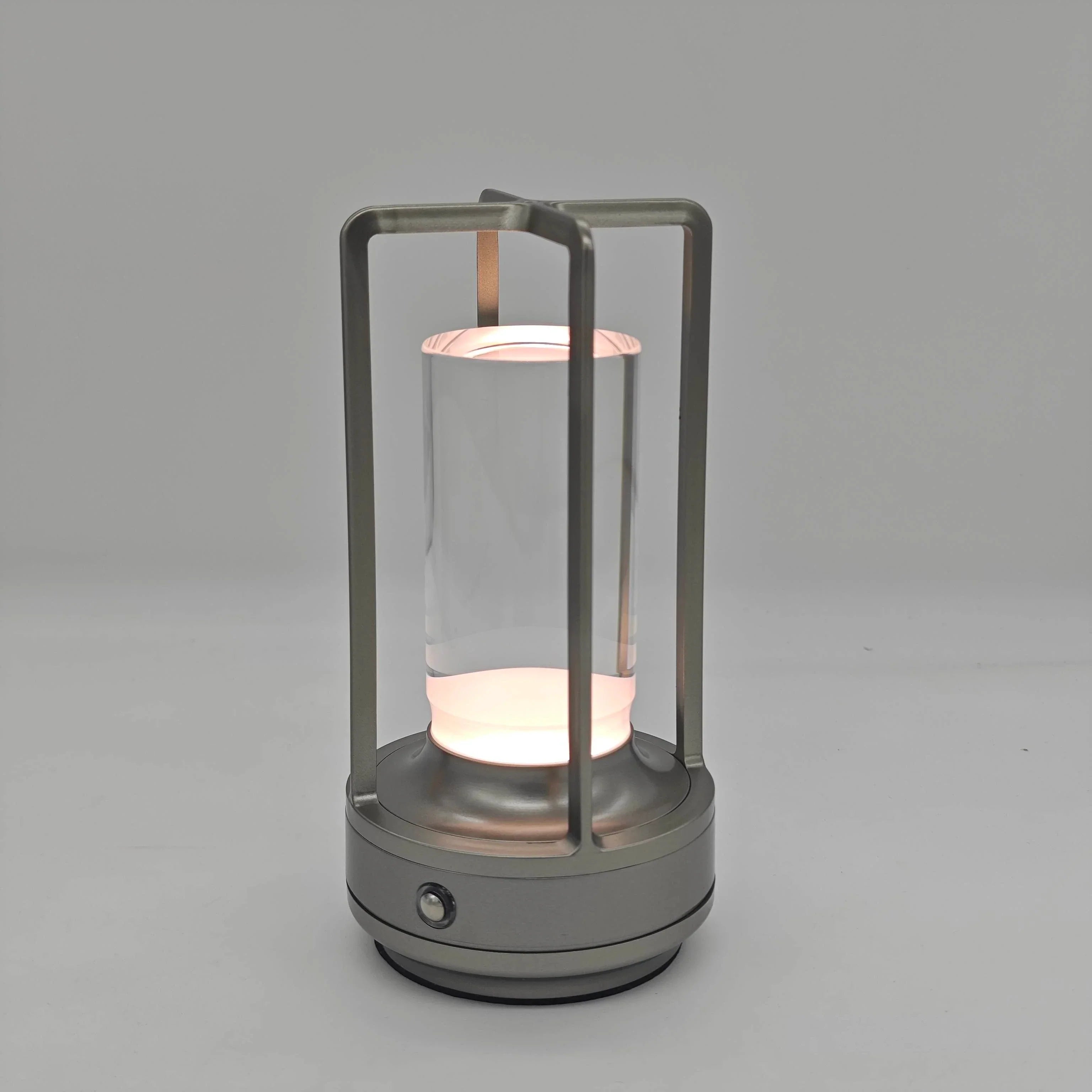Luxa Crystal LED Bordslampa – Elegant design med dimbar touchkontroll