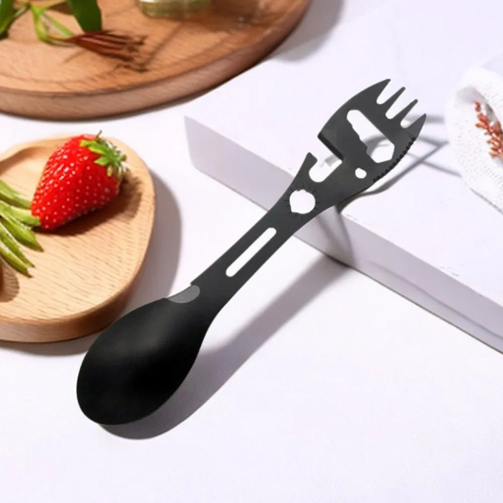 Carvallo Pro | 6-i-1 rostfritt camping-spork | Gaffel, sked, grävverktyg & självförsvar | Ultr lätt & kompakt | För utomhus & överlevnad