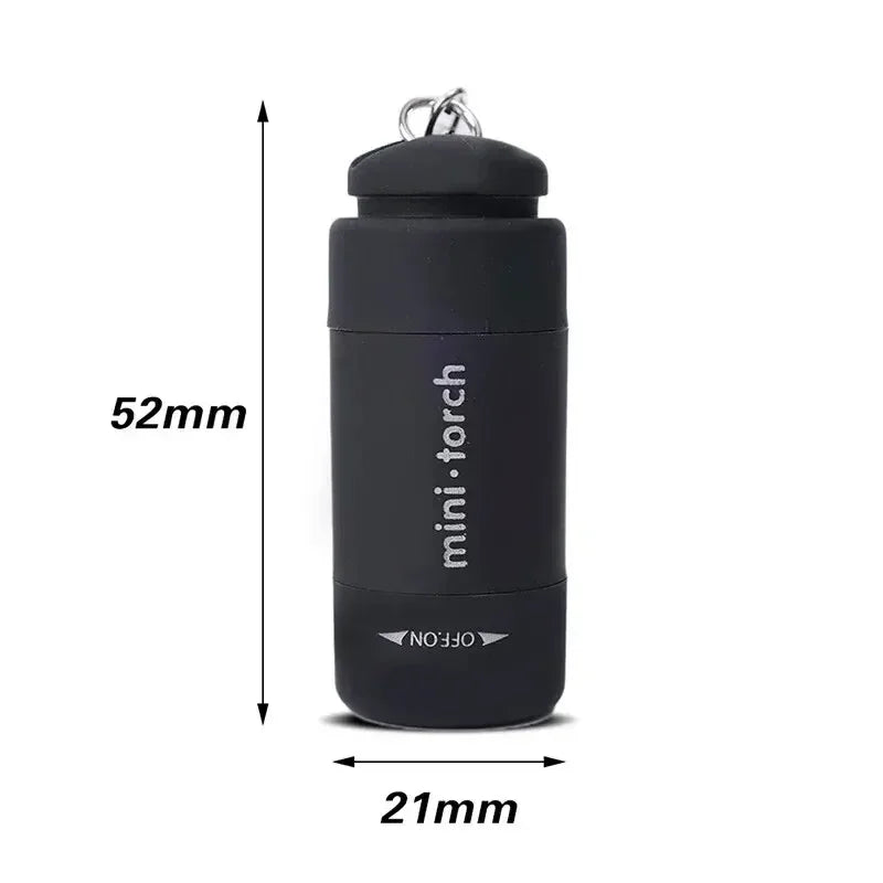 Carvallo Mini LED fackla med nyckelring | USB-laddning | Vattentät &amp; Ultralätt | 5,2 × 2,1 cm