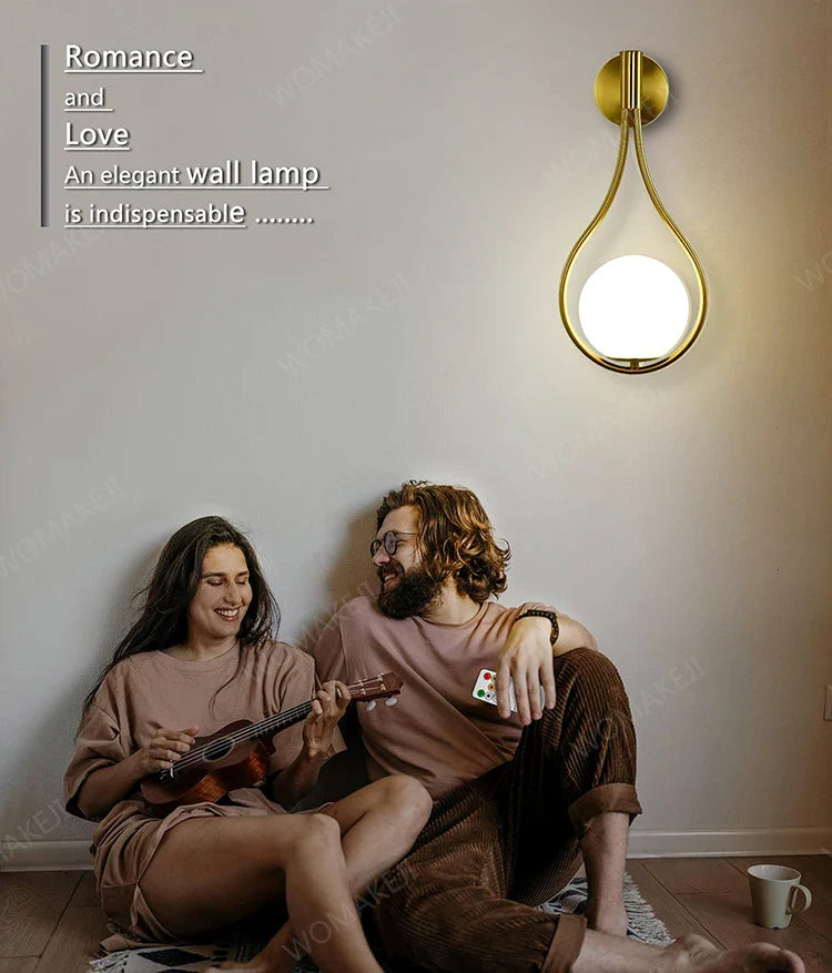 Royallure Modern LED Vägglampa USB Uppladdningsbar med Fjärrkontroll, Dimbara Nordisk Ljus