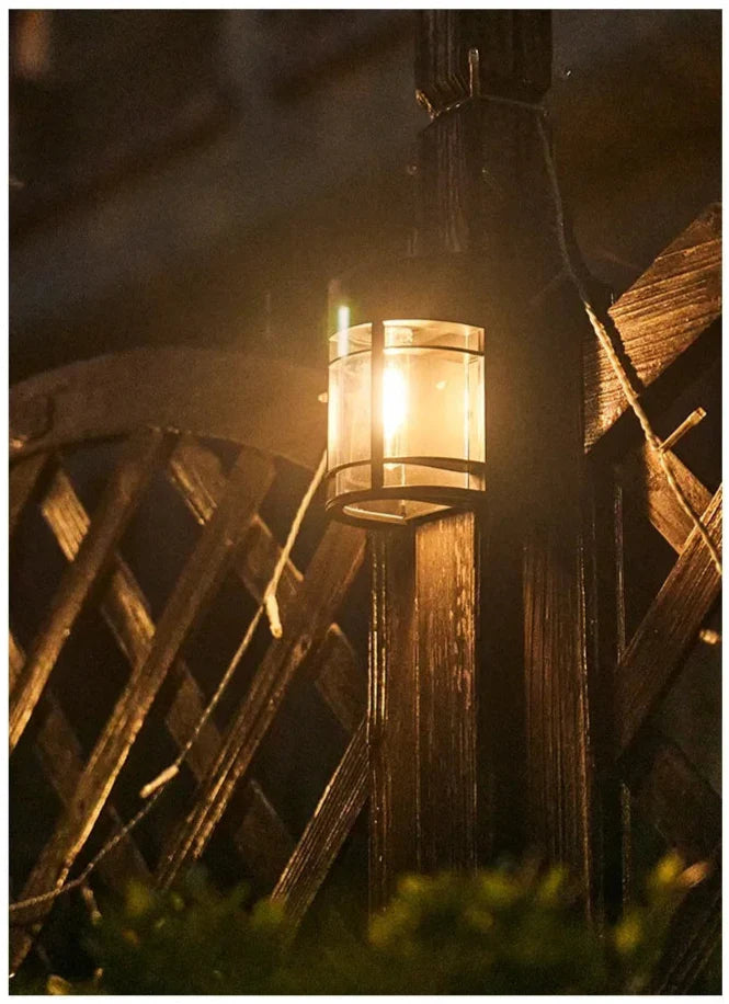 Utomhusvägglampa med glas och galler – LED trädgår belysning, väderbeständig för terrass & balkong