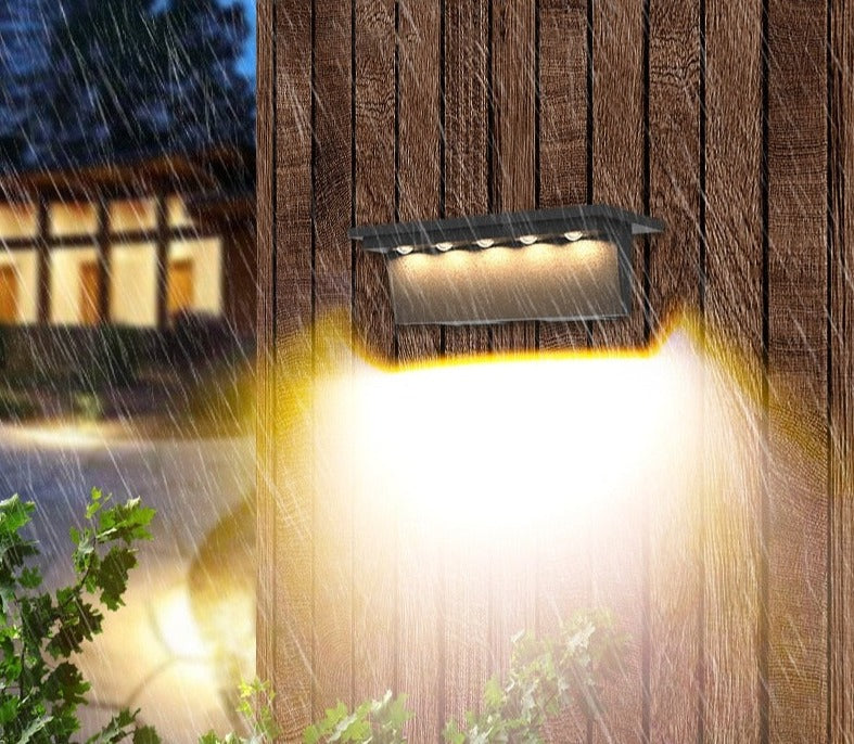 Carvallo Guard Solarlampa Solar Vägglampa med Rörelsesensor | Smart LED-belysning | IP65 Vattentålig | 6x11,9 cm
