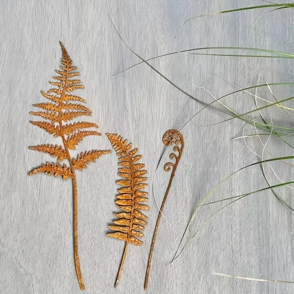 Carvallo Rostdeko Bladskulptur | Metallträdgårdsstake för utomhus & inomhus | Väderbeständig & stilfull | Höstdekoration för trädgård & hem