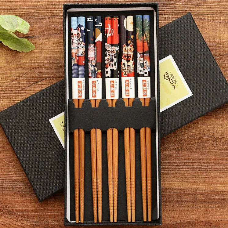 Carvallo – Lyxig 5-delars bambu ätpinnar presentset med kulturella mönster