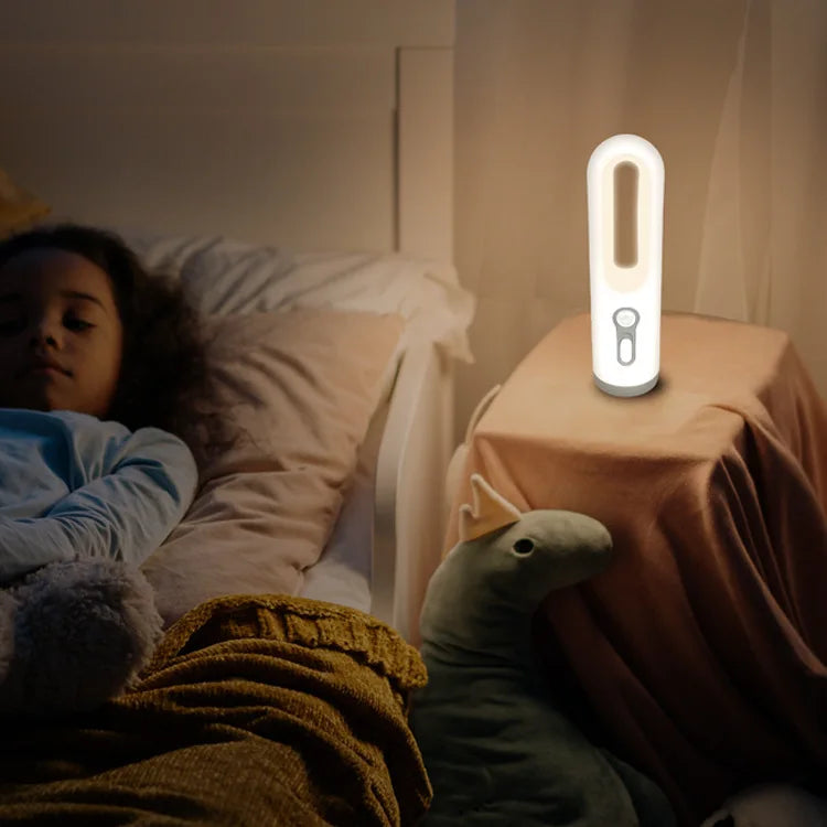 Carvallo DualLight | Återuppladdningsbart nattljus med rörelsesensor & ficklampafunktion | USB-C | Kompakt & Mobil