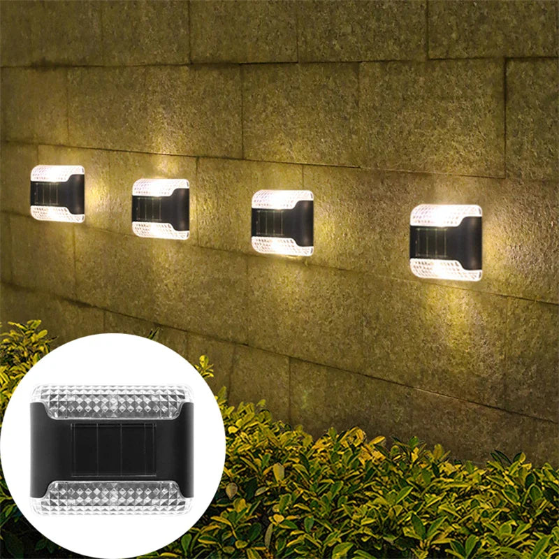 Carvallo Solar-vägglampa i 4-pack | Rörelsesensitiv | IP65 Vattenskydd | Varmvitt LED-ljus