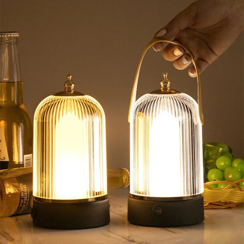 VintageGlow - Bärbar Retro Fågelbur Bordslampa – Stämningsfull LED Belysning i Klassisk Design