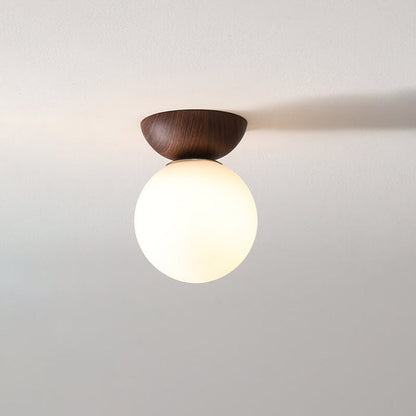 Plafondlampa i japansk designstil