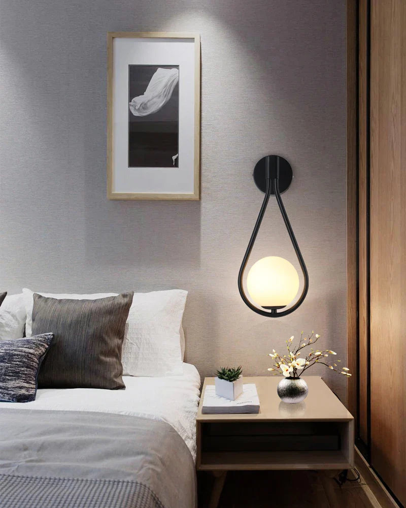 Royallure Modern LED Vägglampa USB Uppladdningsbar med Fjärrkontroll, Dimbara Nordisk Ljus