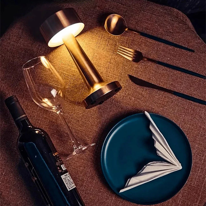 Elegant LED-bordslampa