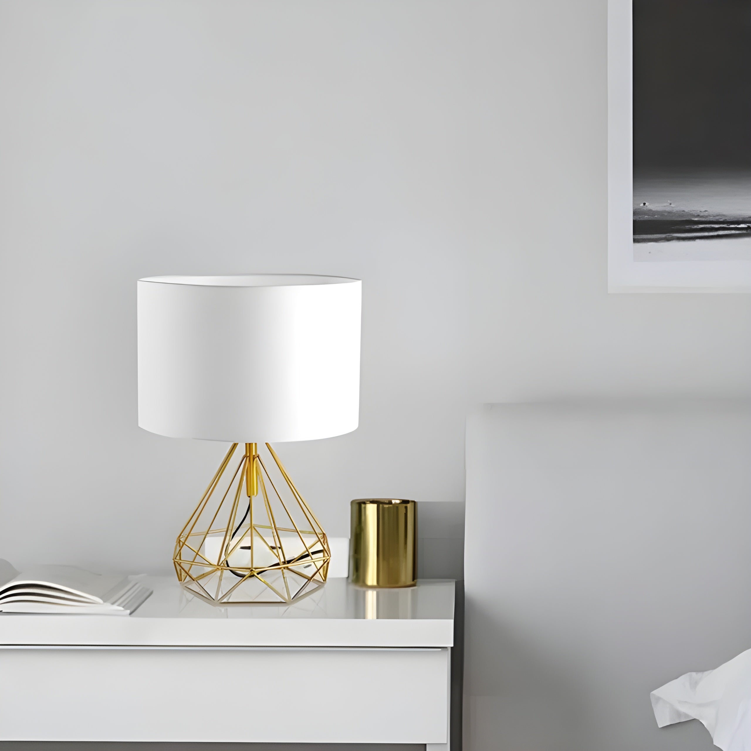 SkandiShade Lampa - Dekorativ BordsLampa i Skandinavisk Design