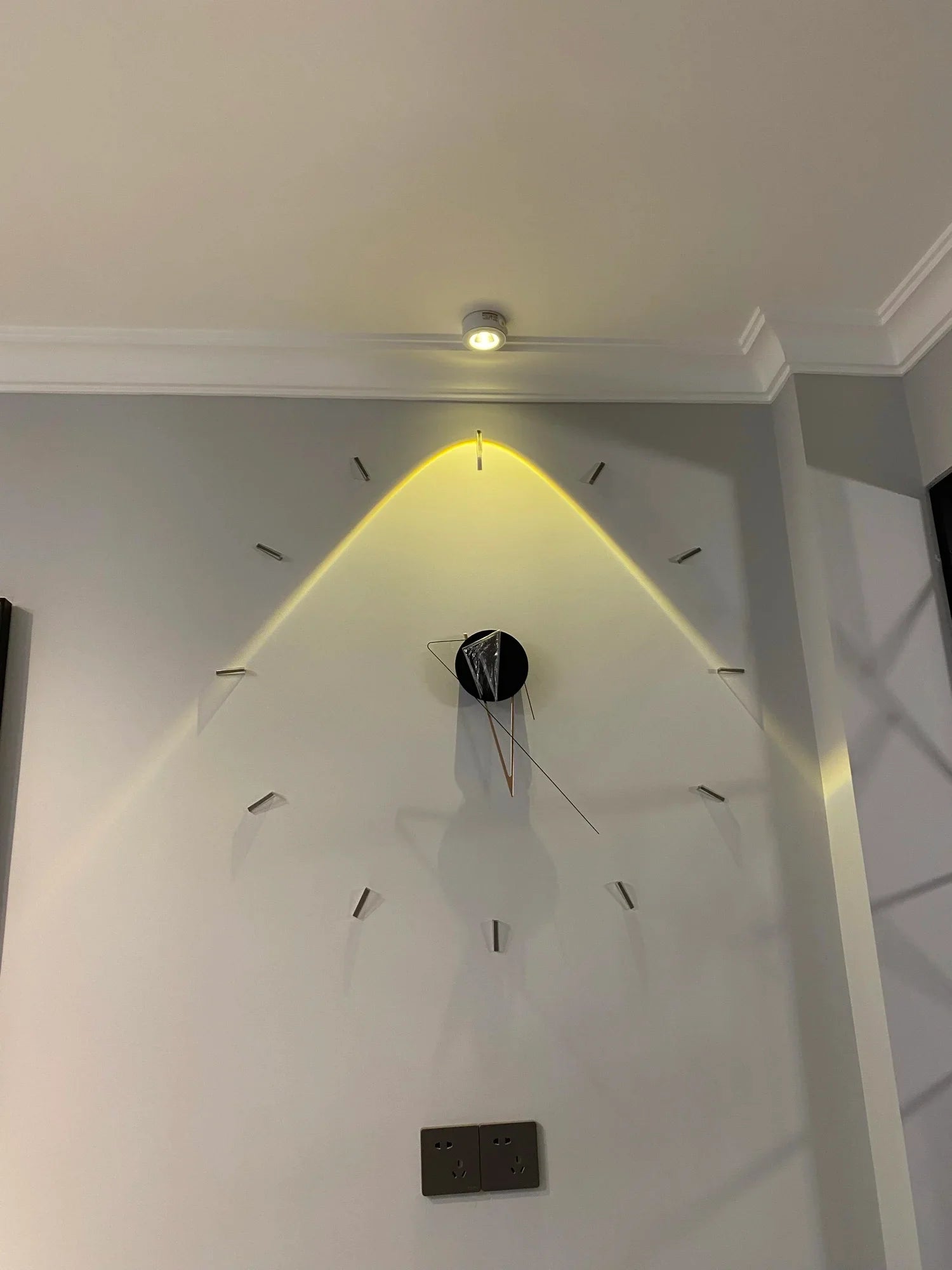 ModernArt - DIY Tyst Väggklocka för Minimalistisk Design