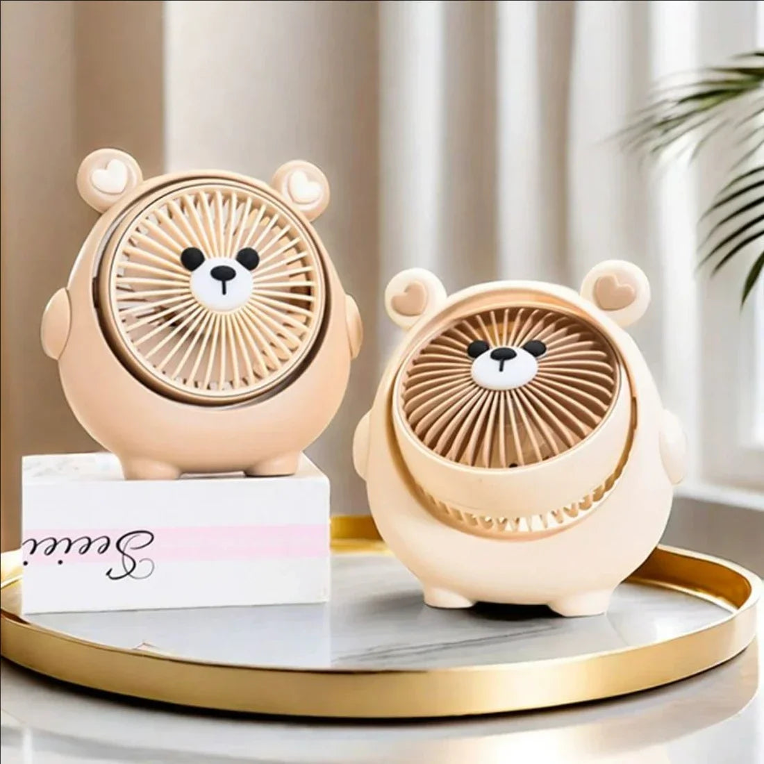Carvallo MiniCool Mini Bordfläkt Hund &amp; Capybara | 3-Stegs Vind | USB-Laddning | Tyst &amp; Handhållbar