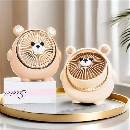Carvallo MiniCool Mini Bordfläkt Hund &amp; Capybara | 3-Stegs Vind | USB-Laddning | Tyst &amp; Handhållbar