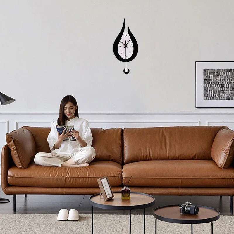 WaterDrop - Bred Modern Minimalistisk Vägghängd Klocka