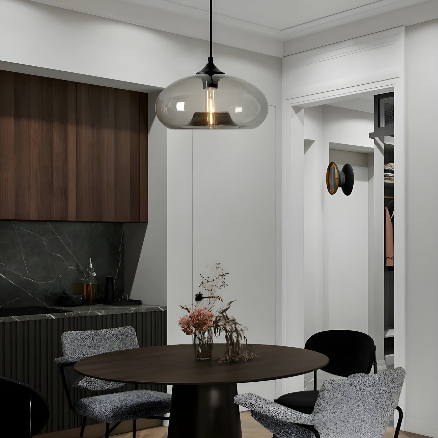 Glaspendellampa – Elegant design och varmt ljus | Perfekt för vardagsrum och matplats