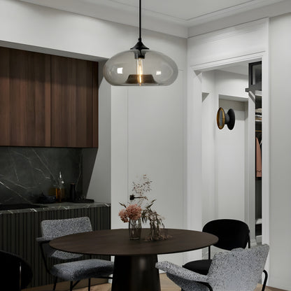 Glaspendellampa – Elegant design och varmt ljus | Perfekt för vardagsrum och matplats