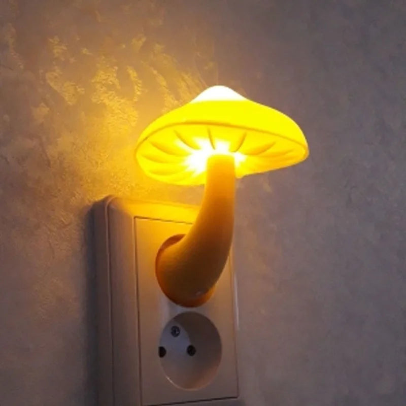 Carvallo Nattlampa Lumipilz | Med skymningssensor | Varmgul &amp; Energibesparande | 8×10 cm