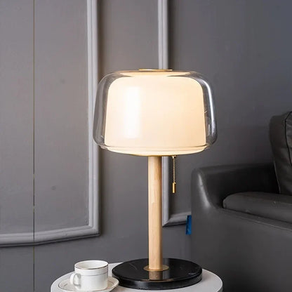 LumeHaven – Nattlampa med Träbas och LED-belysning