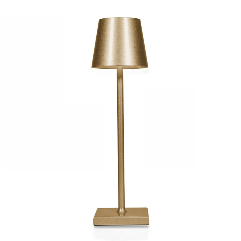 Aurora Luxe Bordslampa – Tidslös Elegans för Alla Interiörer