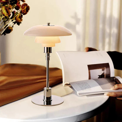 Aros Layer | Dimbar LED-bordslampa i skandinavisk Layer-design