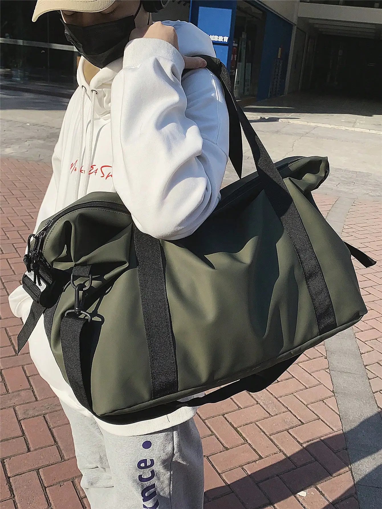 Carvallo Resväska Stor | Lätt Sport- & Fitnessväska | Axeväska & Crossbody | Mycket Förvaringsutrymme