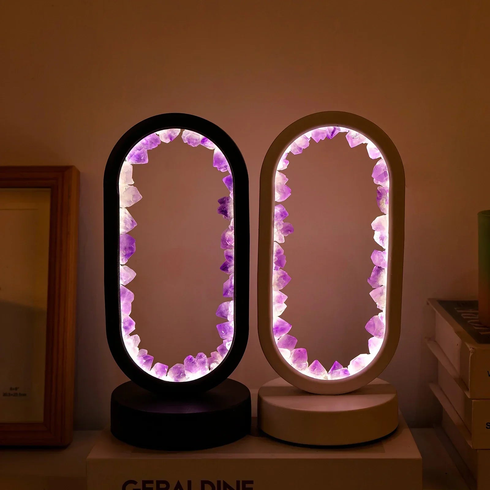 AuraStone Soluna | Amethyst kristallampa med mjukt naturbelysning