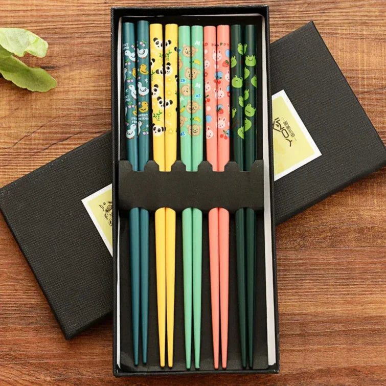 Carvallo – Lyxig 5-delars bambu ätpinnar presentset med kulturella mönster