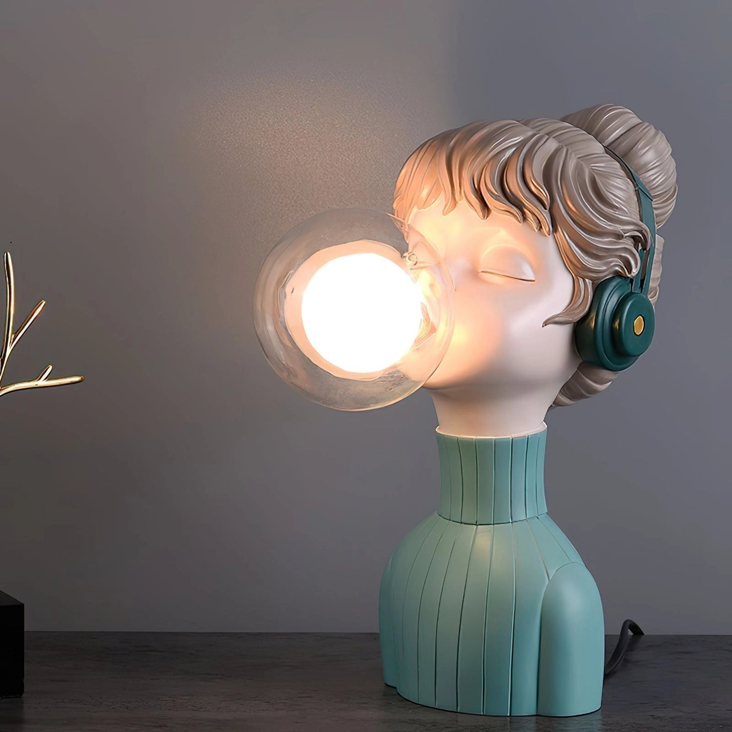 Exklusiv Bubble Gum Girl LED-lampa - Unik dekorativ belysning för moderna interiörer