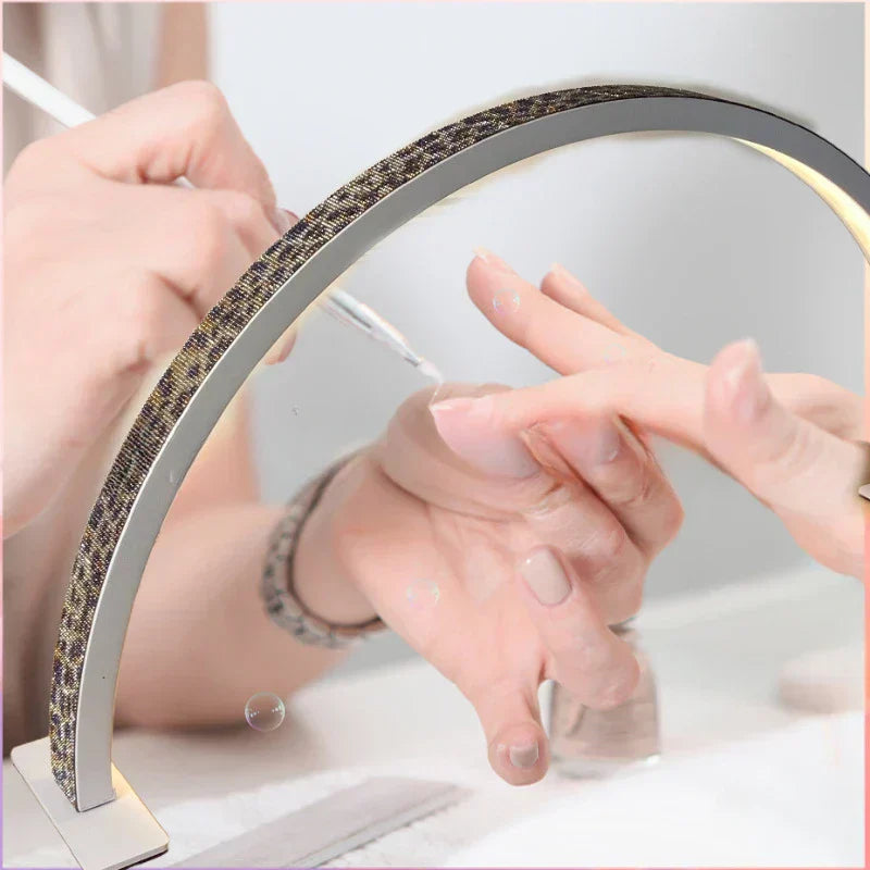 LunaGlow – LED Skönhetslampa för Fransförlängningar & Smink | Dimmbar Precisionsbelysning