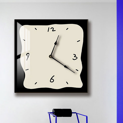 Carvallo - Designer väggur med modern look för inredning