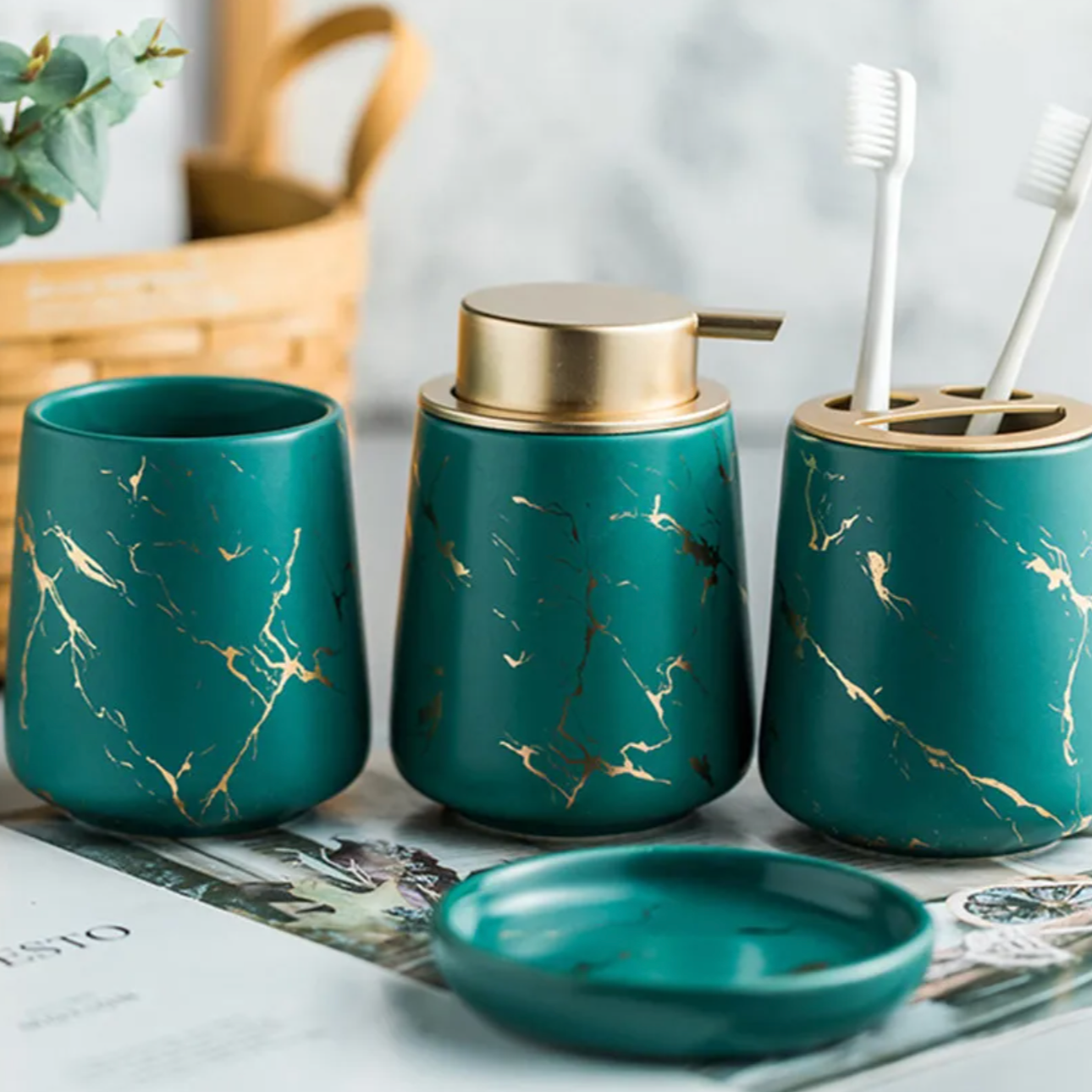 Carvallo Essence – Lyxigt Marmor Badrum Set med Minimalistisk Elegans