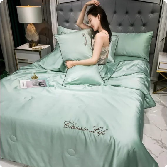 Orit - Upplev kalla sommarnätter med denna filt