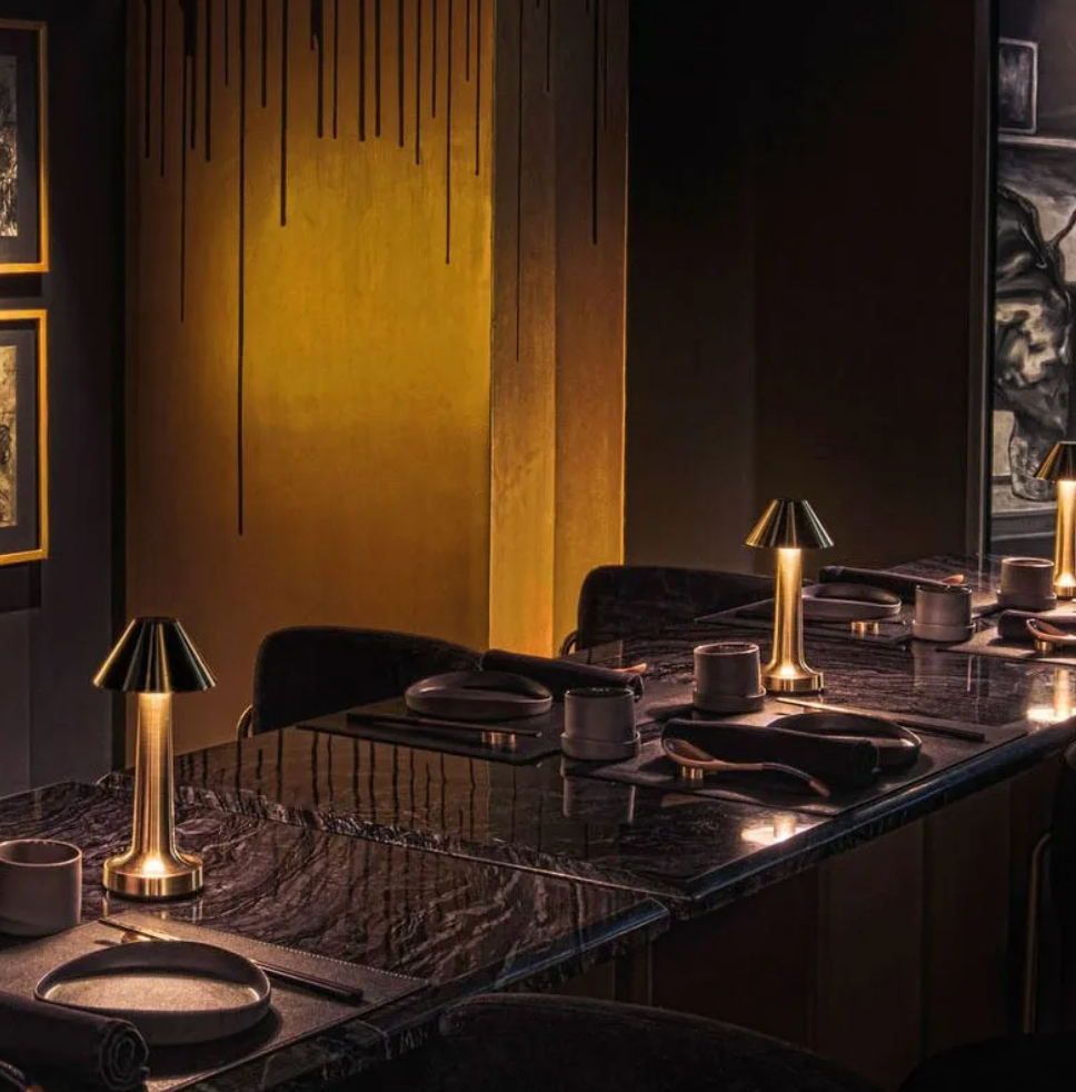 Carvallo – Dimbar LED Bordslampa med Modern Minimalistisk Design